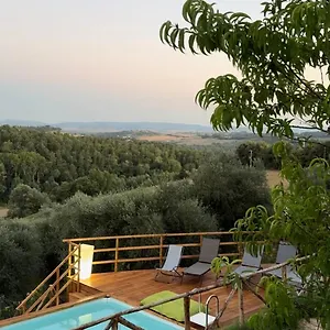 Casale Nora , Siena Italia